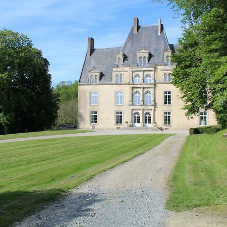 Chateau De La Lucaziere Mont-Saint-Jean  Exterior photo